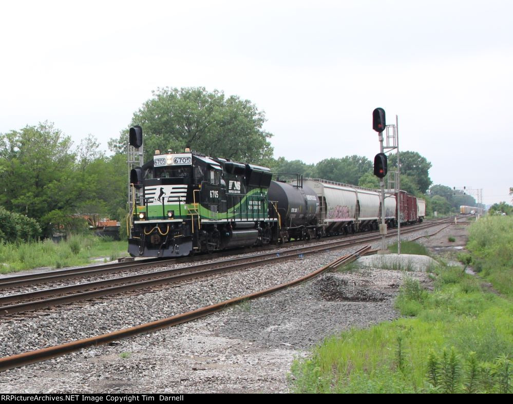 NS 6705 on local B15